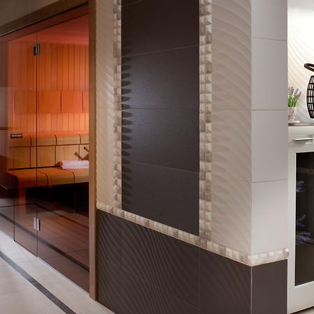 Hotel Excelsior มาเรียอานซเกลาซนี ภายนอก รูปภาพ