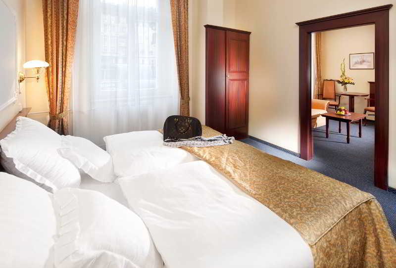 Hotel Excelsior มาเรียอานซเกลาซนี ภายนอก รูปภาพ