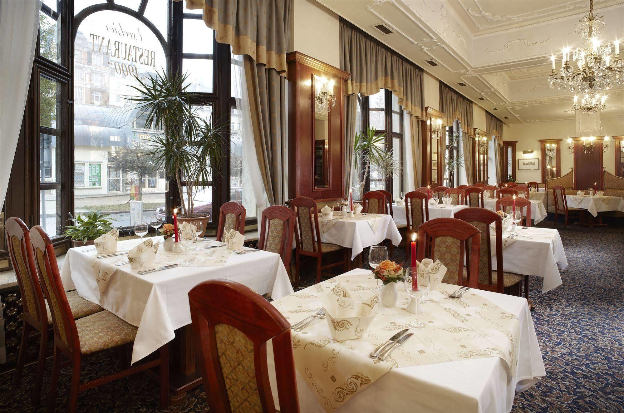 Hotel Excelsior มาเรียอานซเกลาซนี ภายนอก รูปภาพ